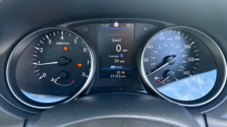 Nissan Qashqai 1.3 DiG-T N-Connecta 5dr [Glass Roof Pack] Petrol Hatchback